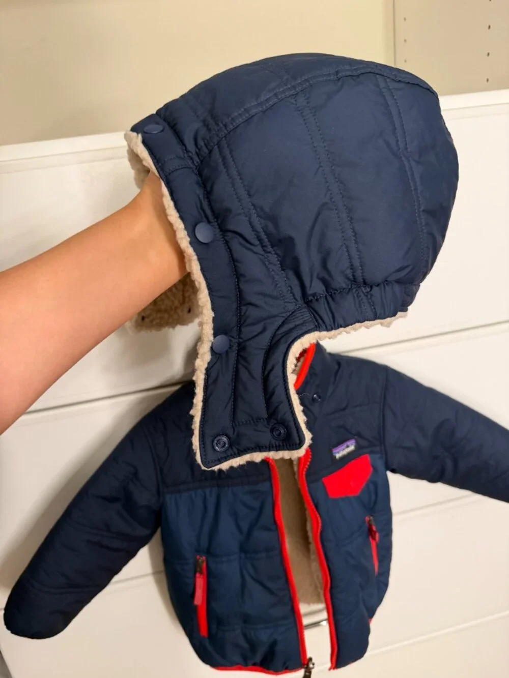Patagonia Baby Reversible Tribbles Hooded Jacket Navy Red, Size 12 - 18M